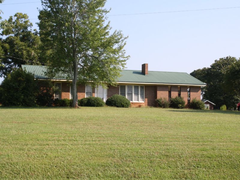 Small Farm with Ranch Home for Sale : Roopville : Heard County : Georgia