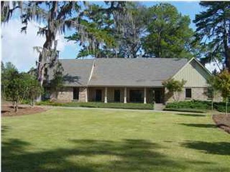 12.7 Acres with Home & 2 Stall Barn : Pike Road : Montgomery County : Alabama