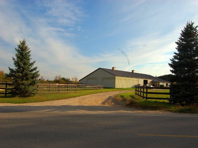 Beautiful, Efficient Horse Facility Farm for Sale by Owner in Weidman, Isabella County