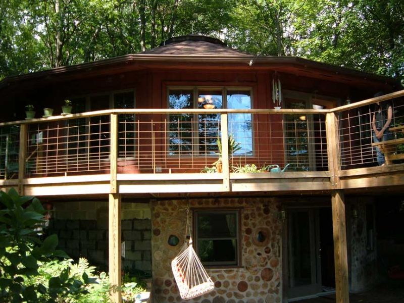 Round House On 30 Wooded Acres : Camden : Oneida County : New York