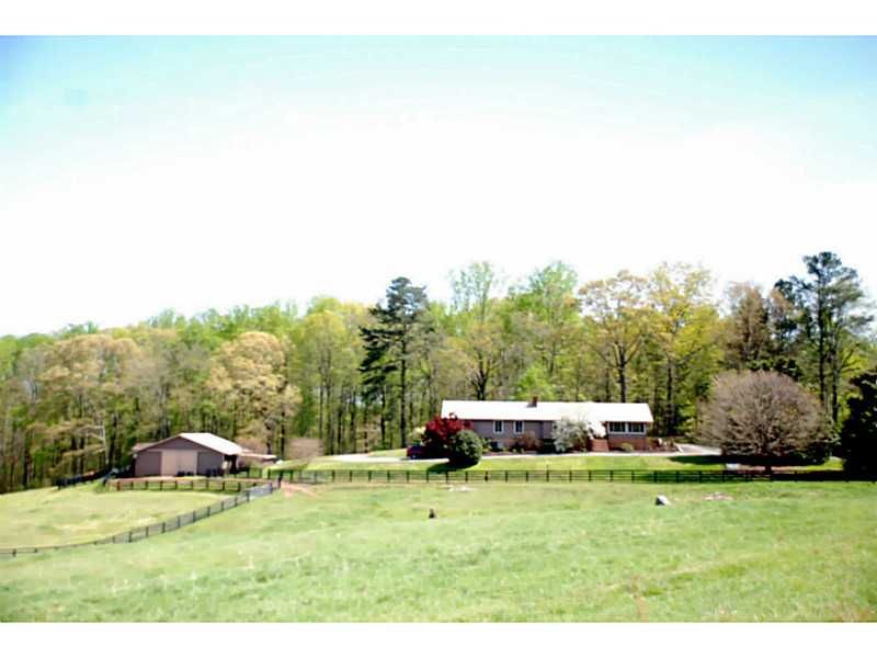 Nice Horse Farm 10ac Arena/barns, Farm for Sale in 73674