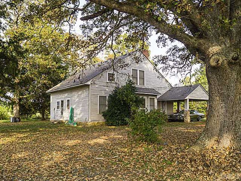 Riverfront Farmhouse W/100+ Acres, Farm for Sale in North Carolina