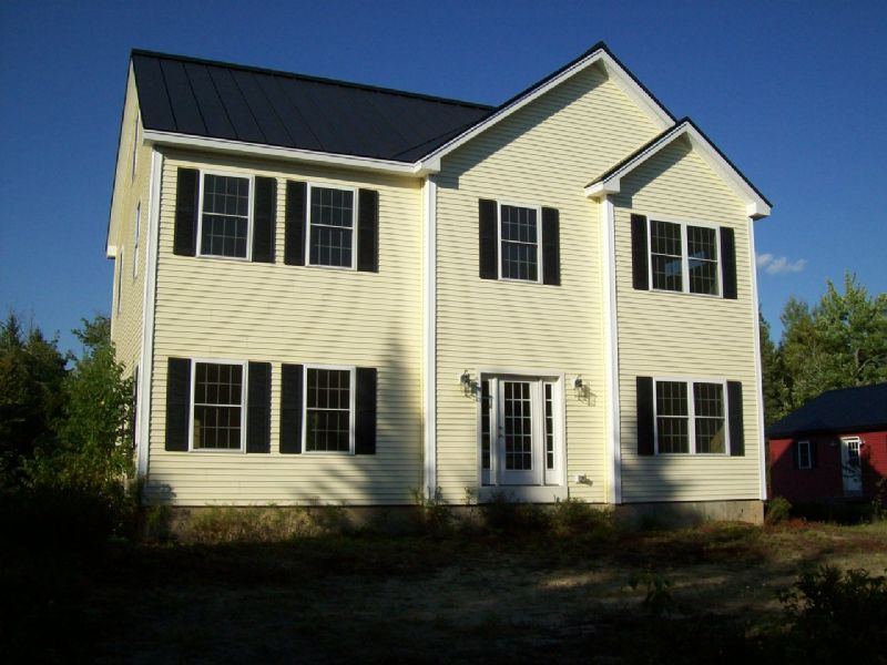 Edinburg Colonial On 127 Acres : Edinburg : Penobscot County : Maine