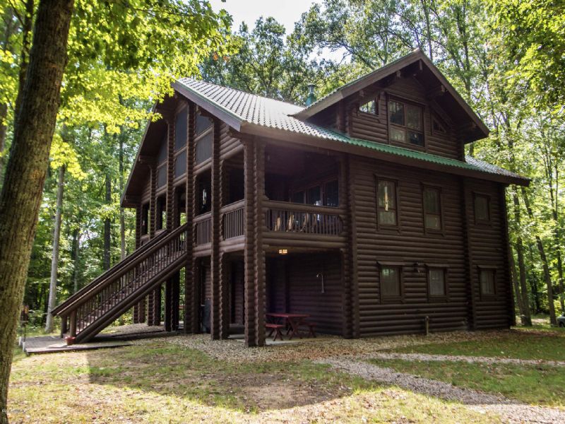 Extraordinary River Front Log Home Farm for Sale in Newaygo, Newaygo