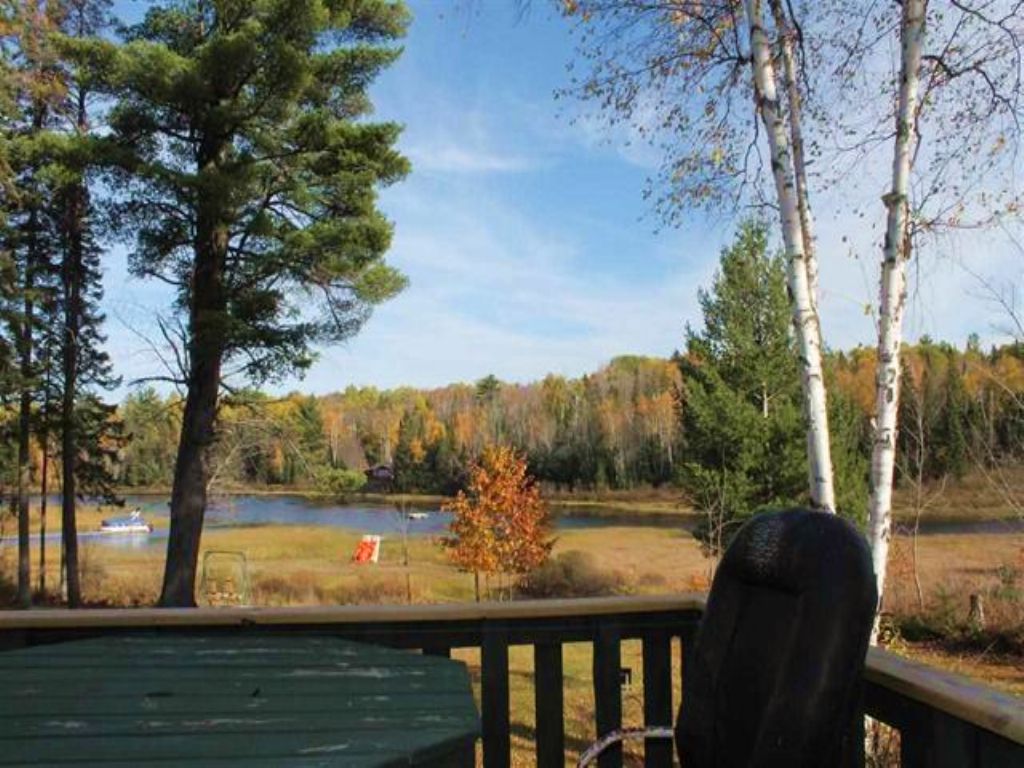 474 Collins Rd., Mls 1083882 : Ishpeming : Marquette County : Michigan