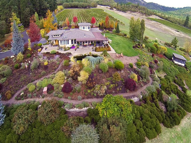 Applegate Valley Vineyard Estate,, Farm for Sale in Oregon, 82057