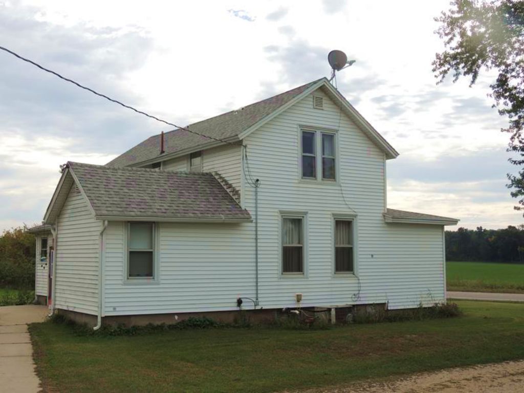 10 Acre Farmette, Farm for Sale in Wisconsin, 82207 FARMFLIP