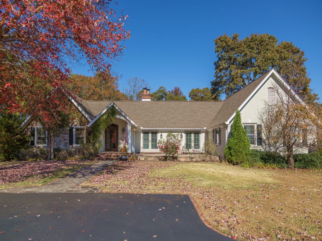 10 Acre Horse Farm With Home Farm for Sale in Piedmont, Greenville