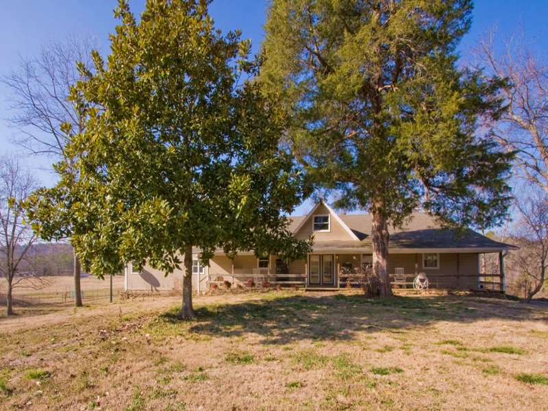 Hidden Valley 34 Acres Lake Farm for Sale in Oneonta, Blount