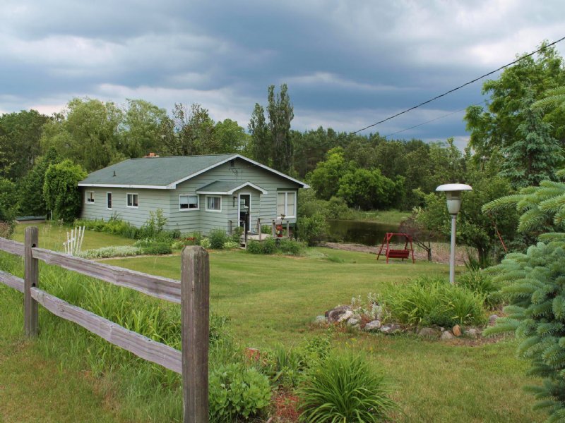 10 Acre Hobby Farm with House : Atlanta : Montmorency County : Michigan