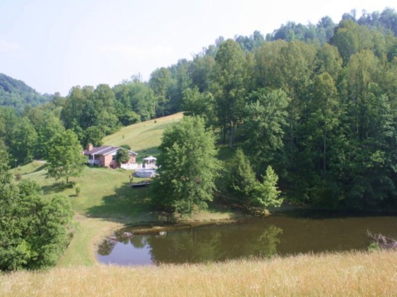 Private 85 Acre Farm And House Farm for Sale in Sutton, Braxton