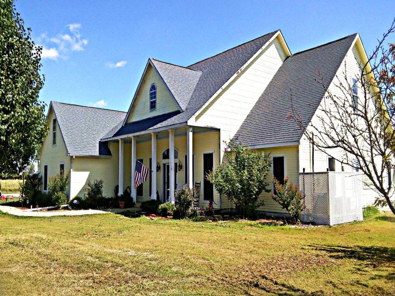 Beautiful Home For Sale Farm for Sale in Lavon, Collin County, Texas